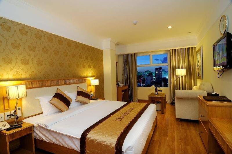 Silverland Ben Thanh Ho Chi Minh City Exterior photo